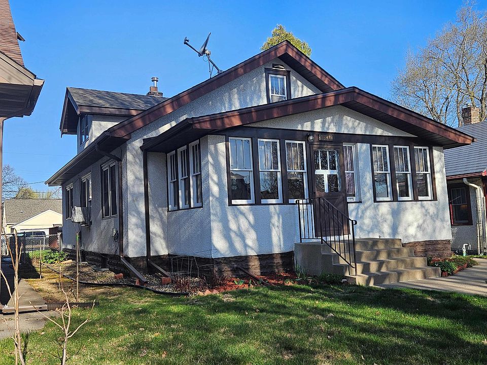 1st image of 3847 Queen Ave N