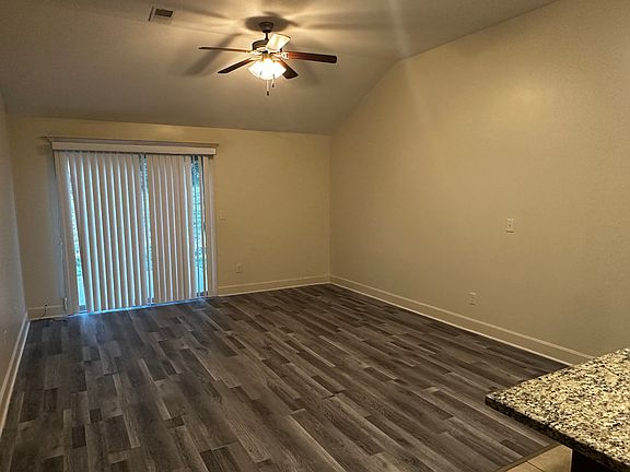 5th image of 9421 N Robinhood Ave