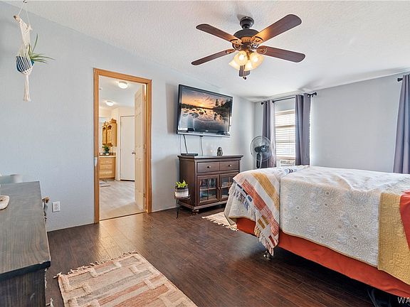 3rd image of 5150 S Pasadena Rd