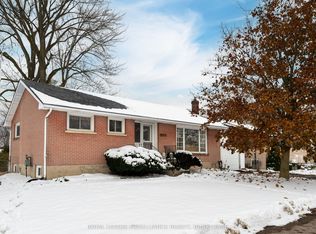 283 Camden Rd, Greater Napanee, ON K7R 1E7