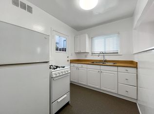 208 38th Pl #1/2, Manhattan Beach, CA 90266