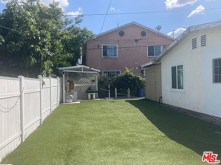 15134 Poplar Ave — Photo 12