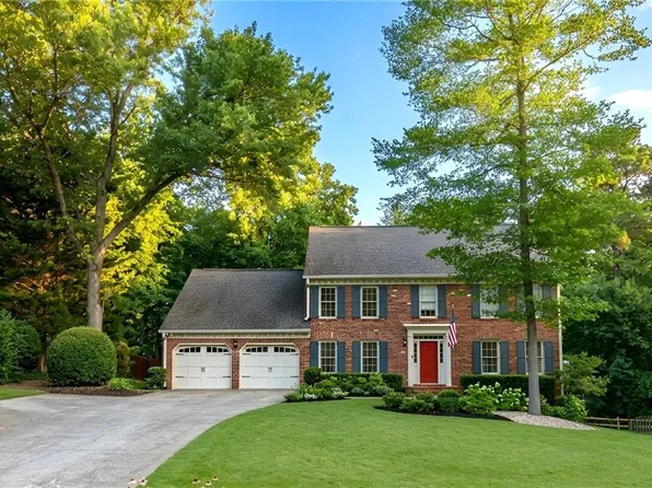 4895 Hampton Lake Dr, Marietta, GA 30068