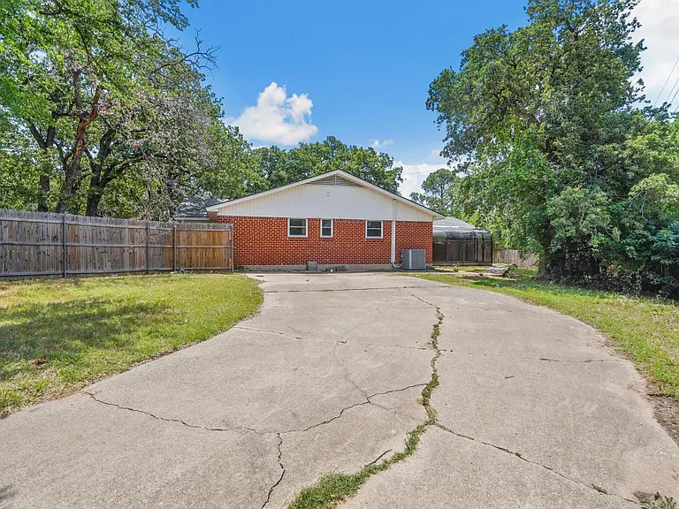 514 Canyon Ridge Dr — Photo 34