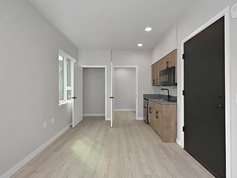 Clara Apartments — Photo 51