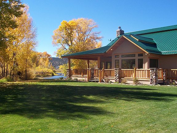 Fishing Clubhouse