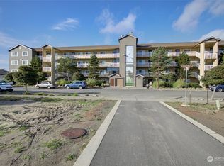 262 Oyhut Bay Blvd SW UNIT 301, Ocean Shores, WA 98569