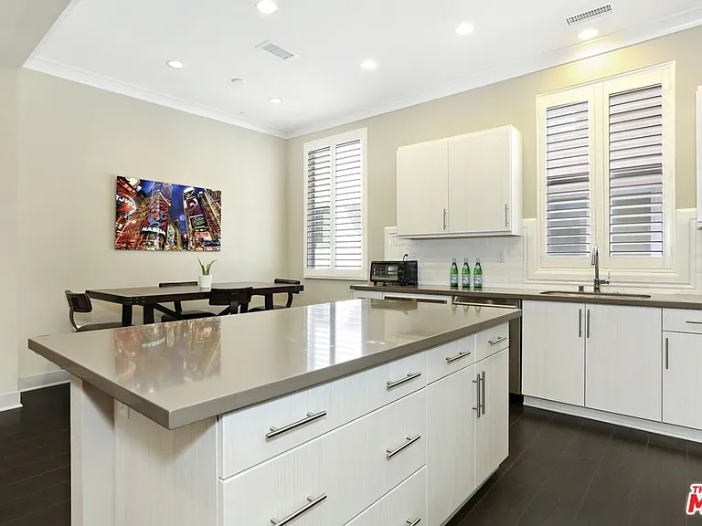 2202 Edendale Ln — Photo 13