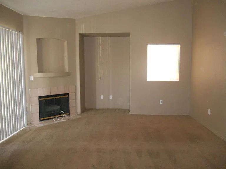 2007 E Craig Rd #B2-14730 — Photo 3