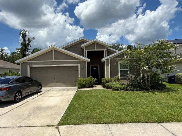 8696 Lake George Cir W, Macclenny, FL 32063