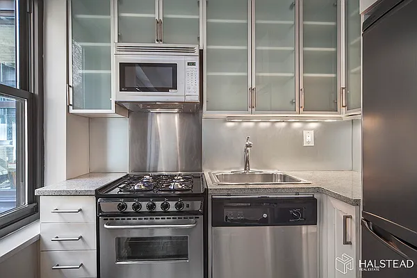 Rented by Halstead Real Estate | media 10