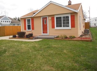 3030 Gates St, Racine, WI 53403