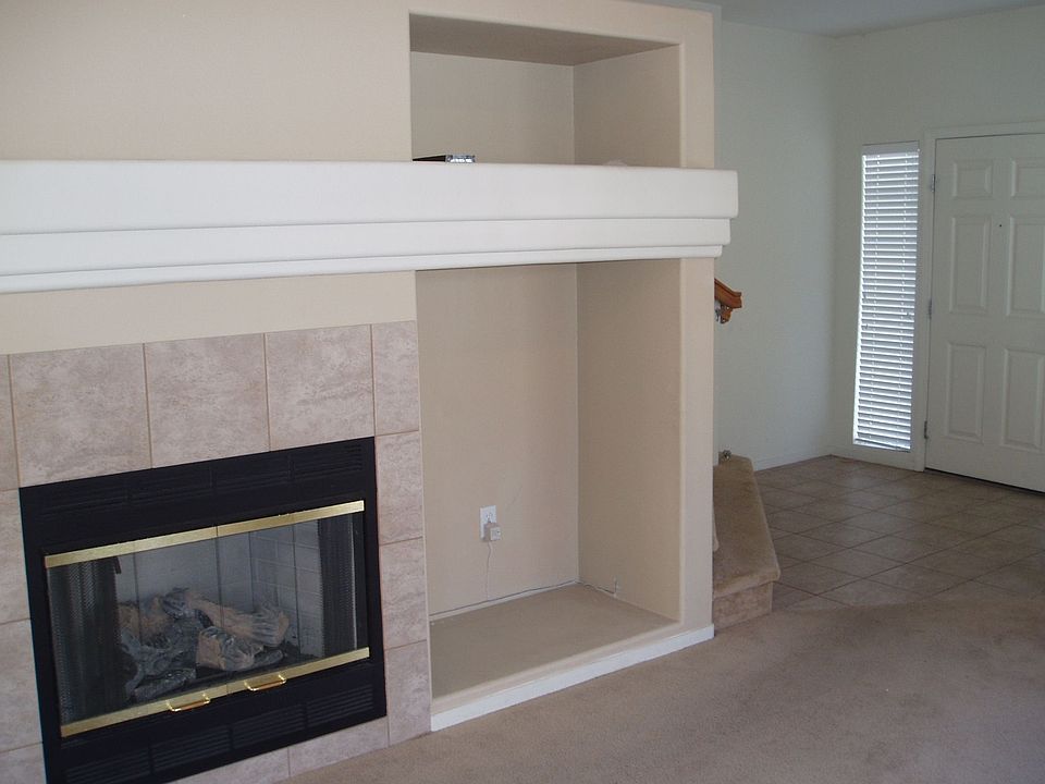 2nd image of 5454 Desert Peach Dr