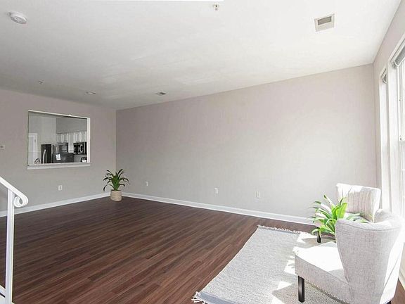 3rd image of 8642 Aspen Grove Ct