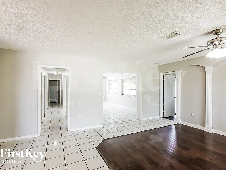 4896 NW 6th Ct — Photo 7
