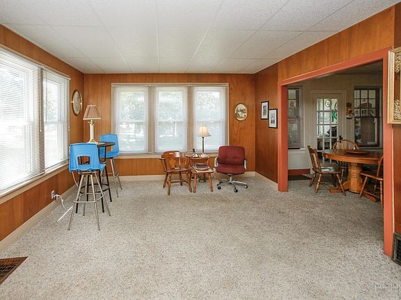 295 bedford rd-104