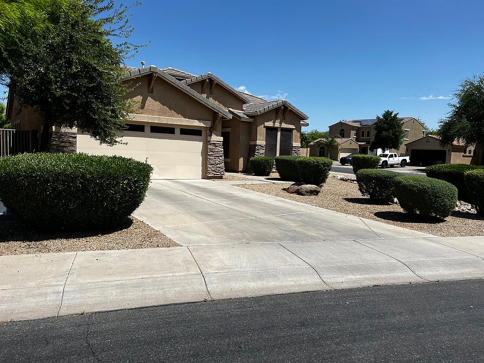 1st image of 3422 E Roadrunner Dr