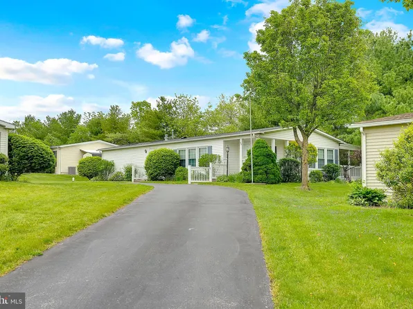 22 Greenbriar Ct, Harleysville, PA 19438