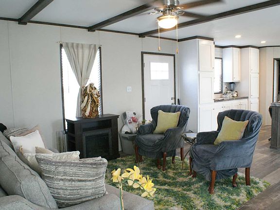 2nd image of 501 Mesquite Rd