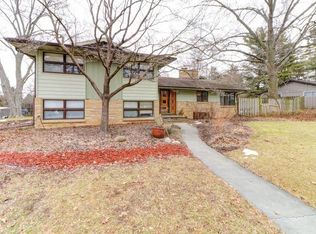 1506 Alma Dr, Champaign, IL