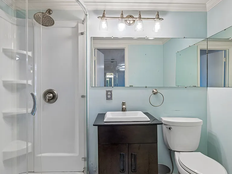 326 Draper Cir — Photo 38