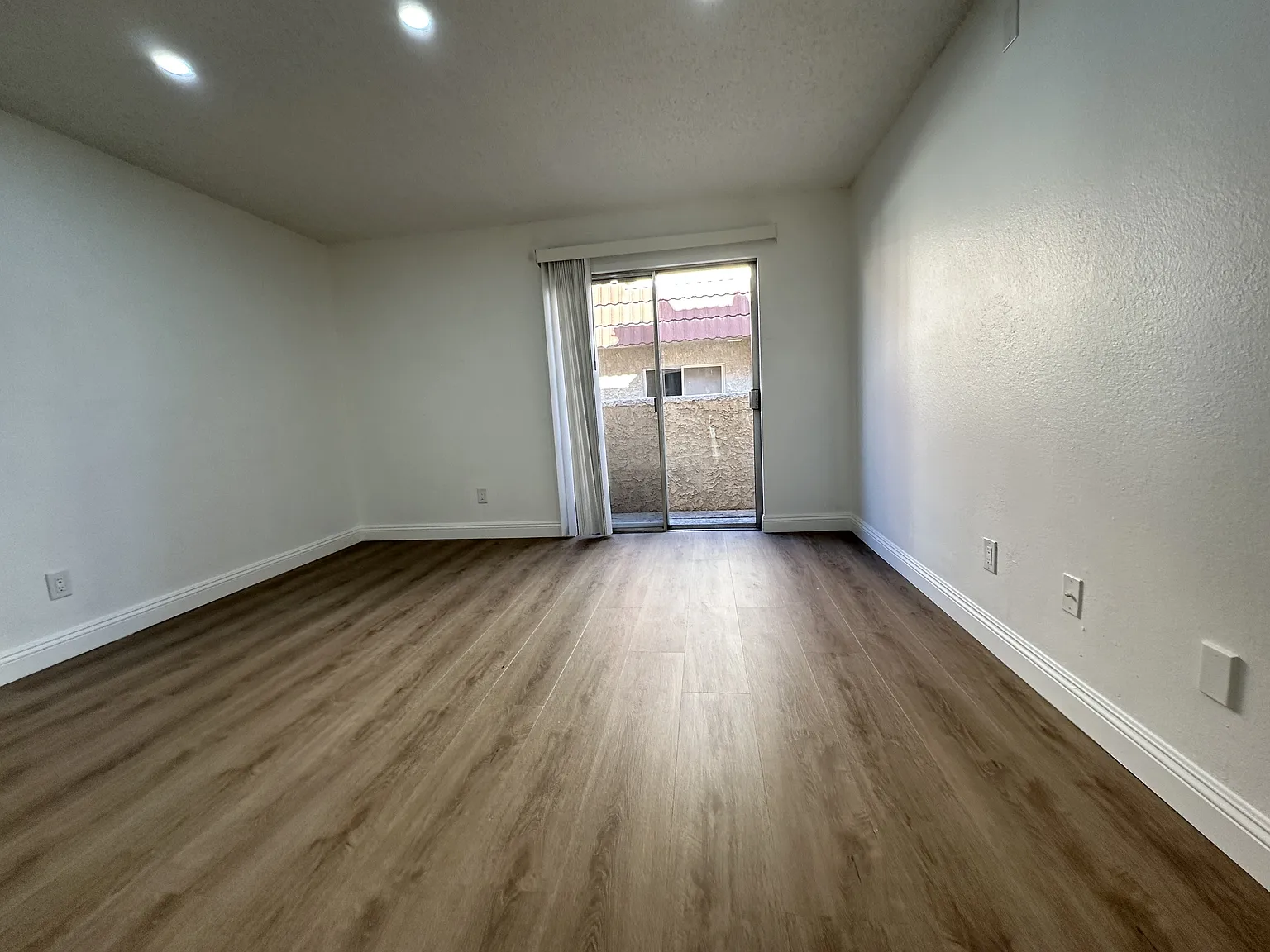 Arville Street 3597 unit 203B - 1 — Photo 2