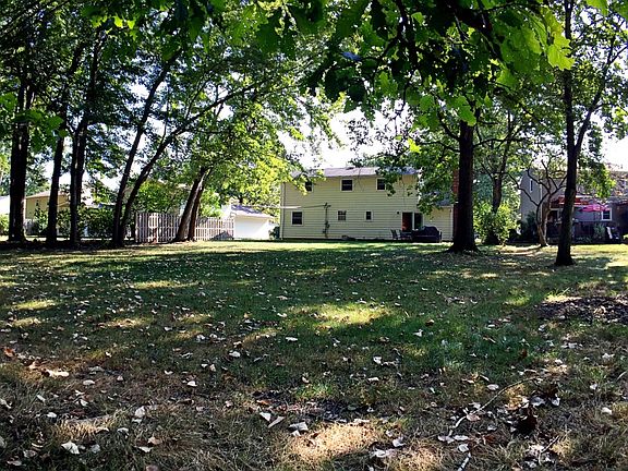 3rd image of 4634 Williamstown Dr