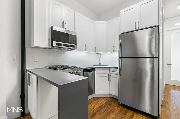 Rented by MNS | media 25