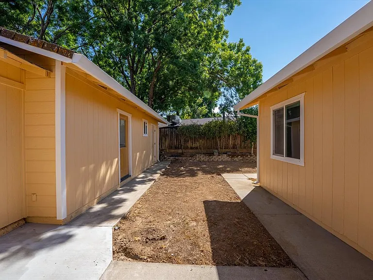 2863 Sandstone Dr — Photo 48