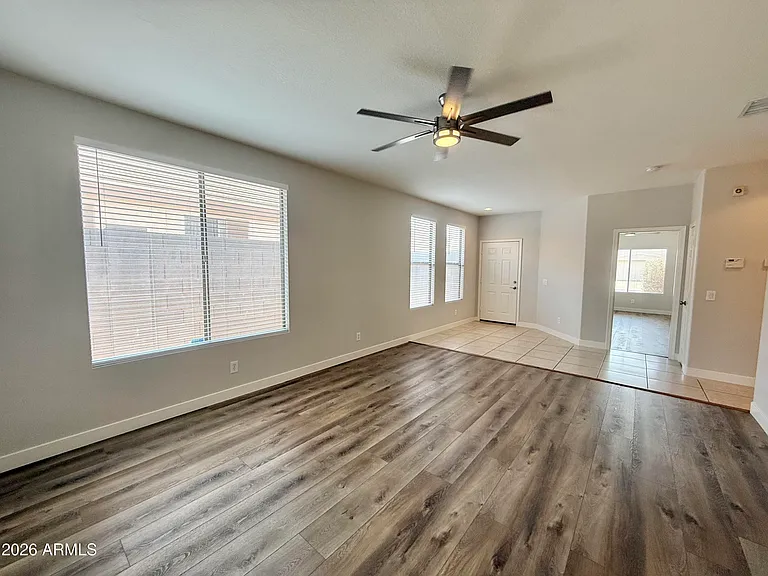 6558 W Townley Ave — Photo 13