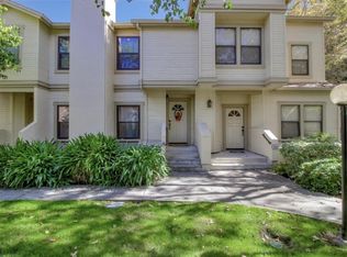 975 La Mesa Ter UNIT D, Sunnyvale, CA 94086