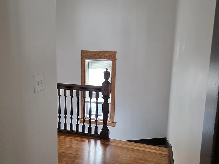 73-75 Hitchcock St — Photo 10