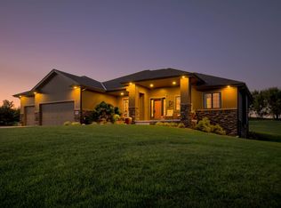 22028 Ponderosa Rd, Gretna, NE 68028