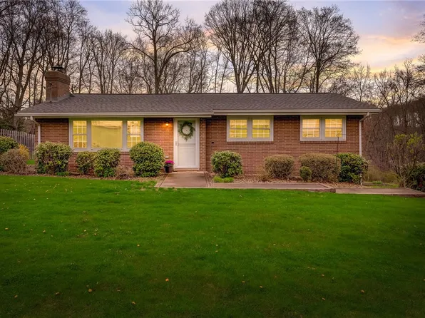 139 La Ray Dr, Butler, PA 16001