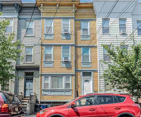 Sold by Nest Seekers New Jersey LLC | media 10