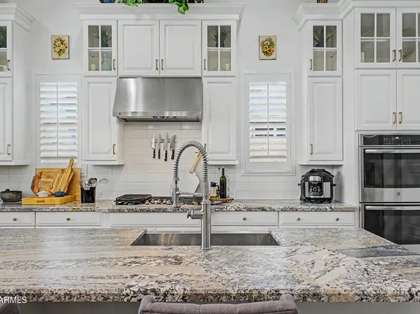 7701 S BARLOW Drive, Gilbert, AZ 85298