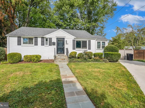 4607 Bayne Ct, Rockville, MD 20853