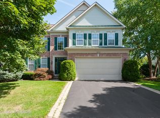 34032 N Wooded Glen Dr, Grayslake, IL