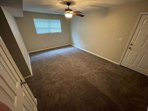 5th image of 3544 Brockton Ln APT 2