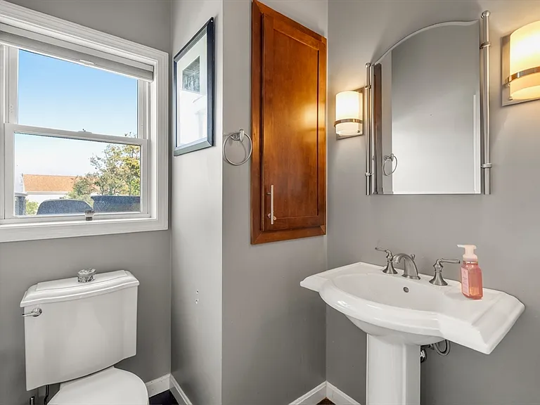 11 Kevin Ave — Photo 19