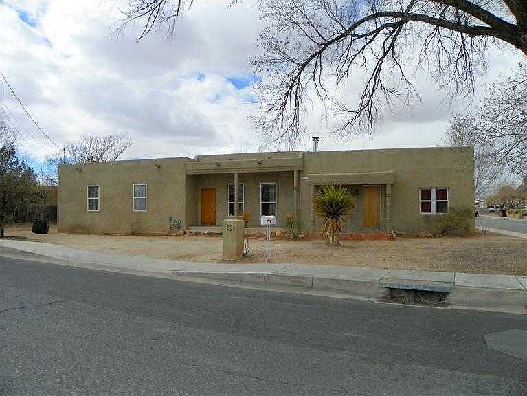 1st image of 4225 Grande Dr NW