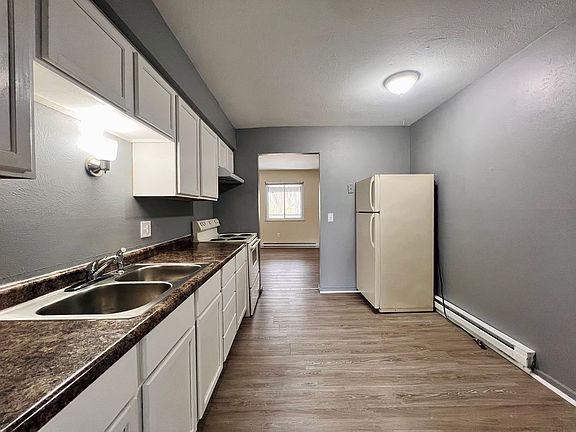 5th image of 1561 Brooke Park Dr APT 7