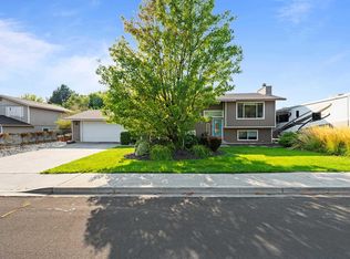 1433 Rimrock Ave, Richland, WA 99352