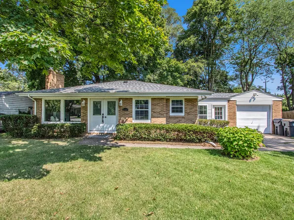 269 Hunter Dr, Benton Harbor, MI 49022