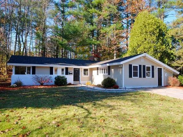 3 Howard Rd, Chelmsford, MA 01824