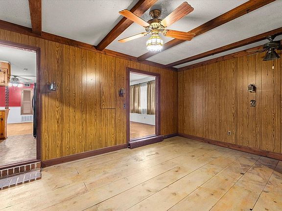 5th image of 1728 Sandalwood Drive