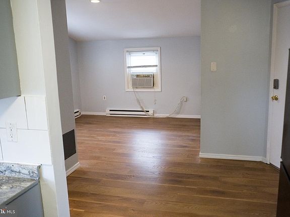 5th image of 306 S Chester Pike APT 3