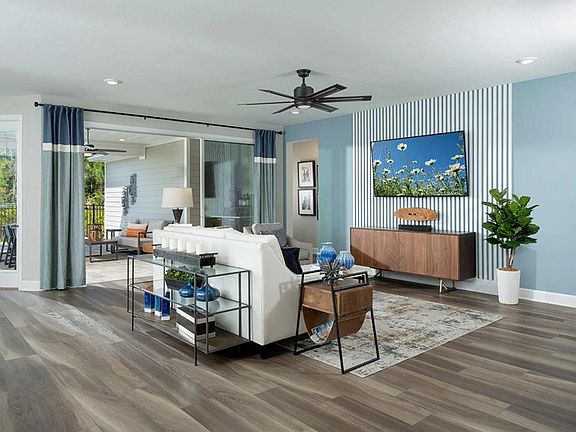The Riverview - Family Room