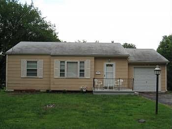 1st image of 2627 N 48th Ter