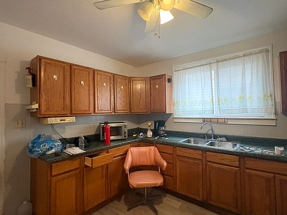 5th image of 1413 W 73rd St
